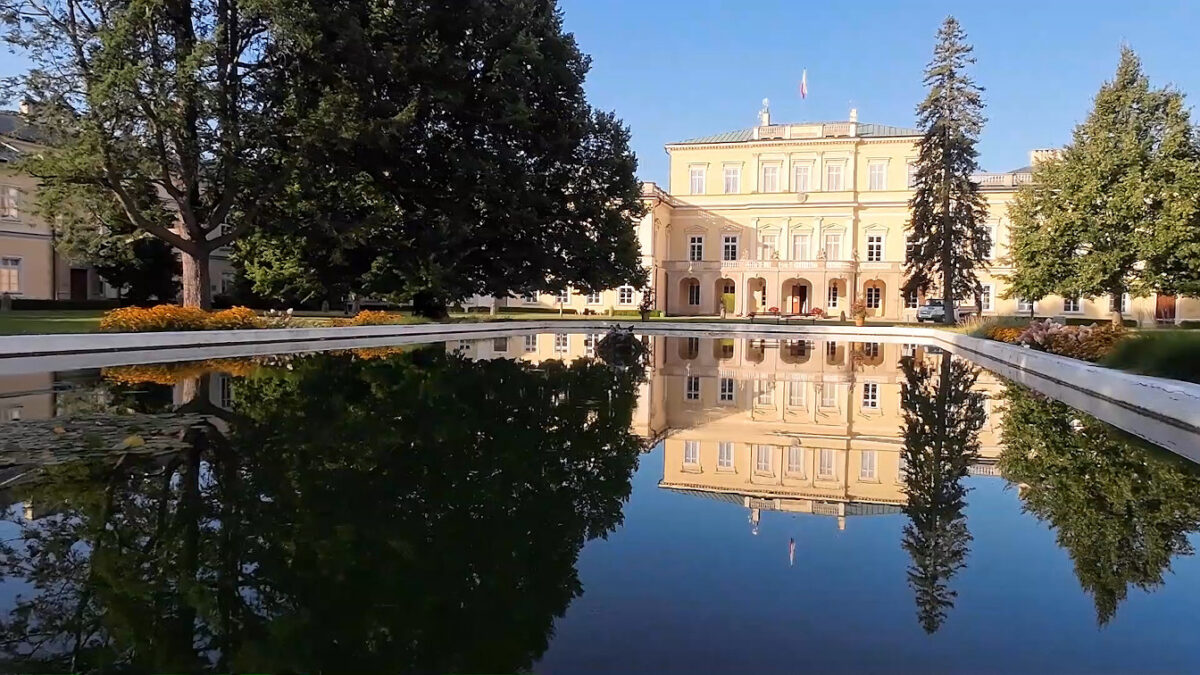 Pałac Czartoryskich w Puławach fasada.